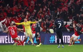 详解牵制出局的心理战投手与跑垒员的目光对峙