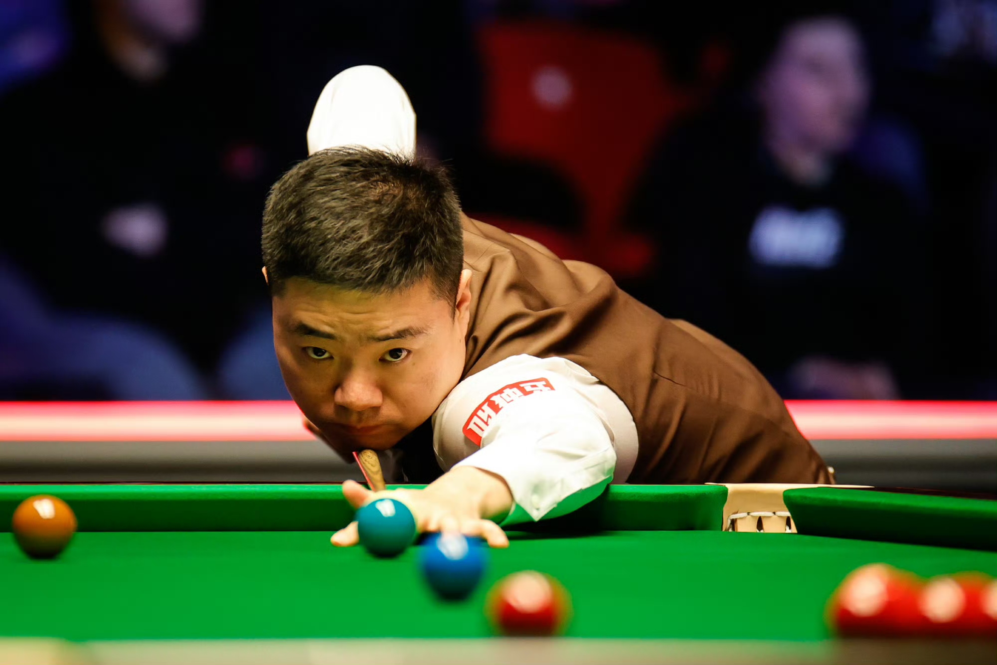 冠同位置前 冠同位置前